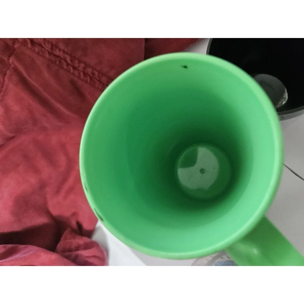 Green Plastic Pin-Up Pictorial Coffee Mug Novelty Decor Vintage Snap ON Girls